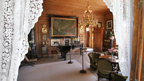 020114_norway-bergen-edvard-grieg-troldhaugen-livingroom