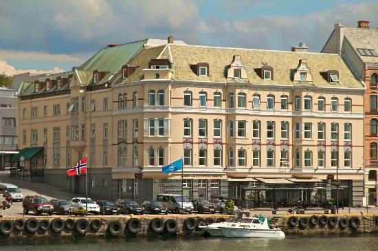 170214_clarion-collection-amanda-Haugesund