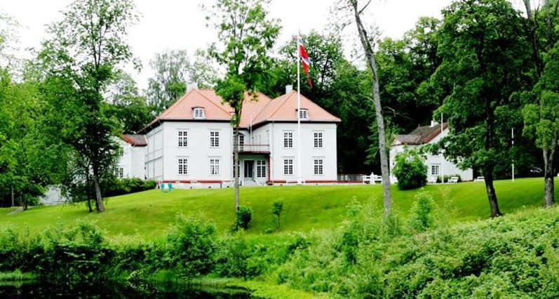 130514_Eidsvoll_House_Norway_Daily_Scandinavian
