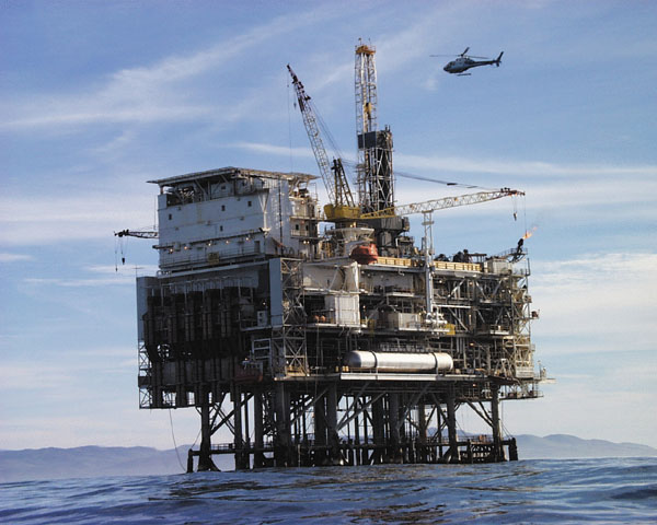 110814_Oil_platform