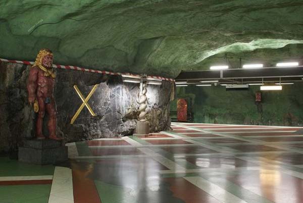 091214_Stockholm_Metro_Art_23
