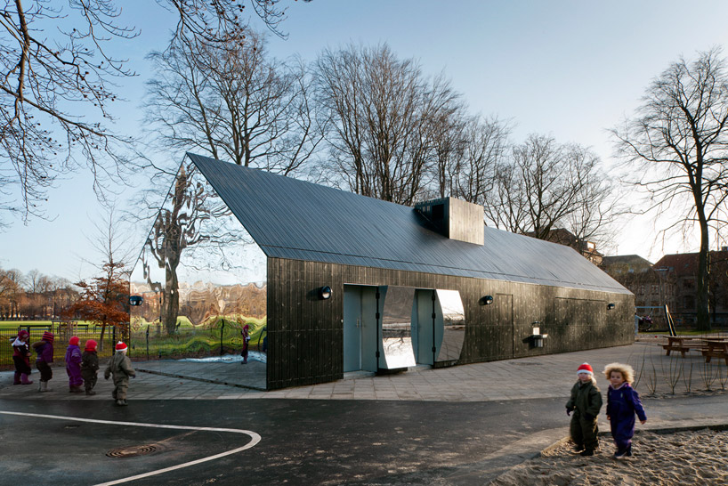 050315-mirror-house-playground-copenhagen
