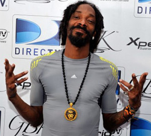 140415-Snoop_Dogg_Wearing_King_Ice