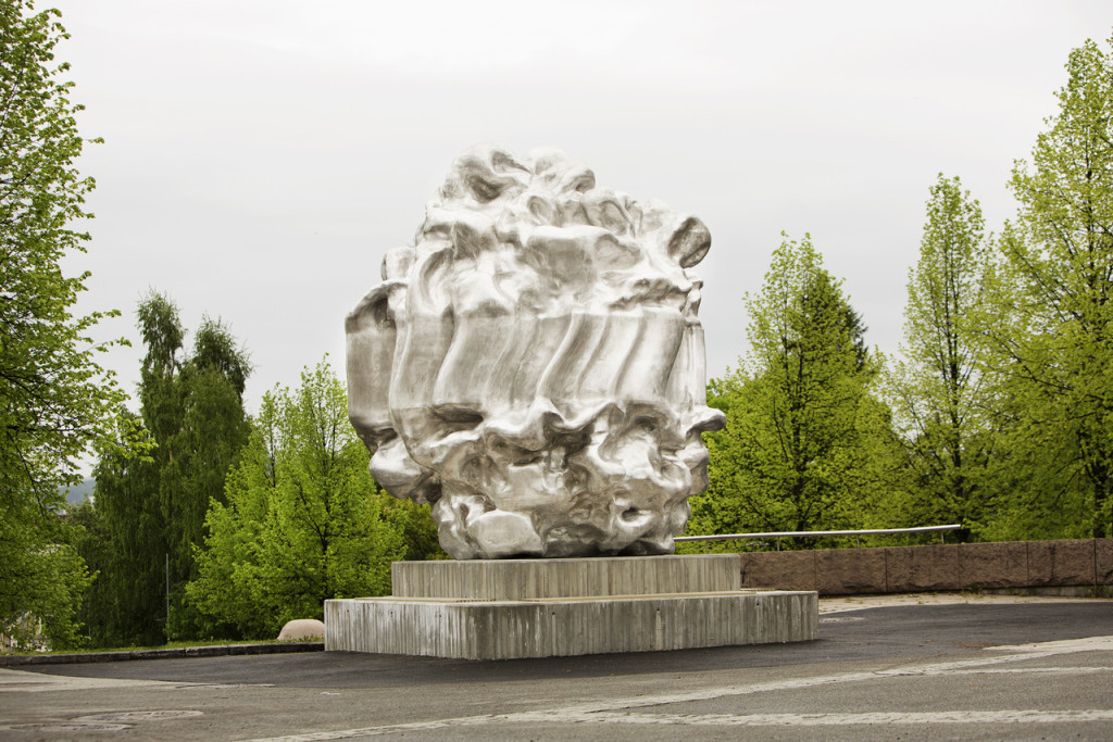 Skulptur-stopp Gjovik, Richard Deacon