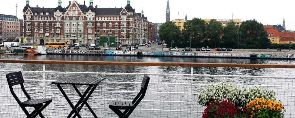010316-cph-living-view