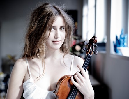 Vilde Frang Photo: Marco Borggreve