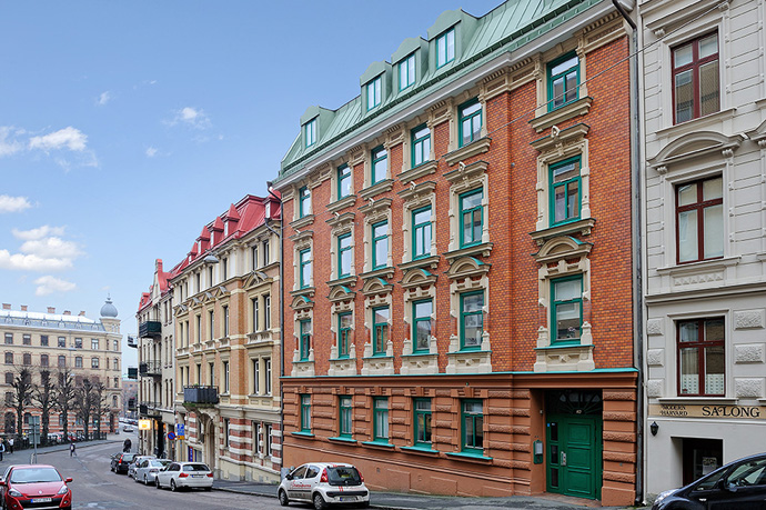 090316-gothenburt-apartment-exterior