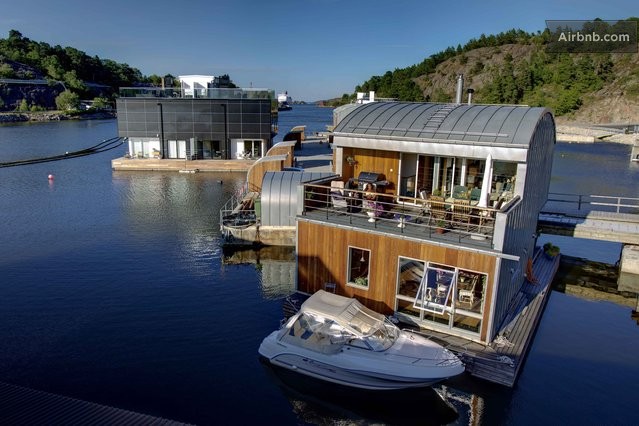 Floating appartment in Scandinavia