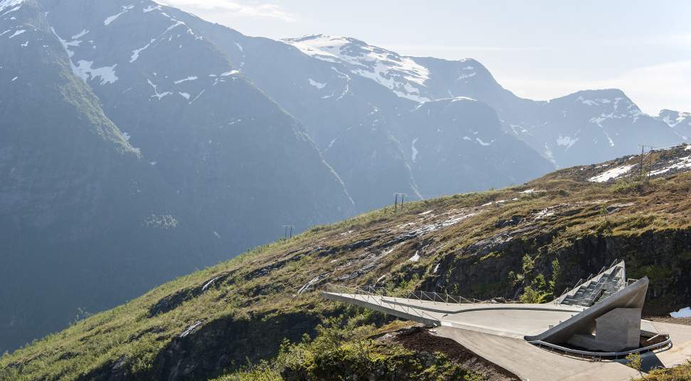 Norwegian National Tourist Road Initiative Contributes to increased Local Value