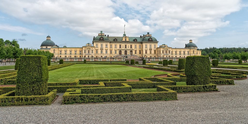 5 Ways To Travel Well In Scandinavia While On A Budget