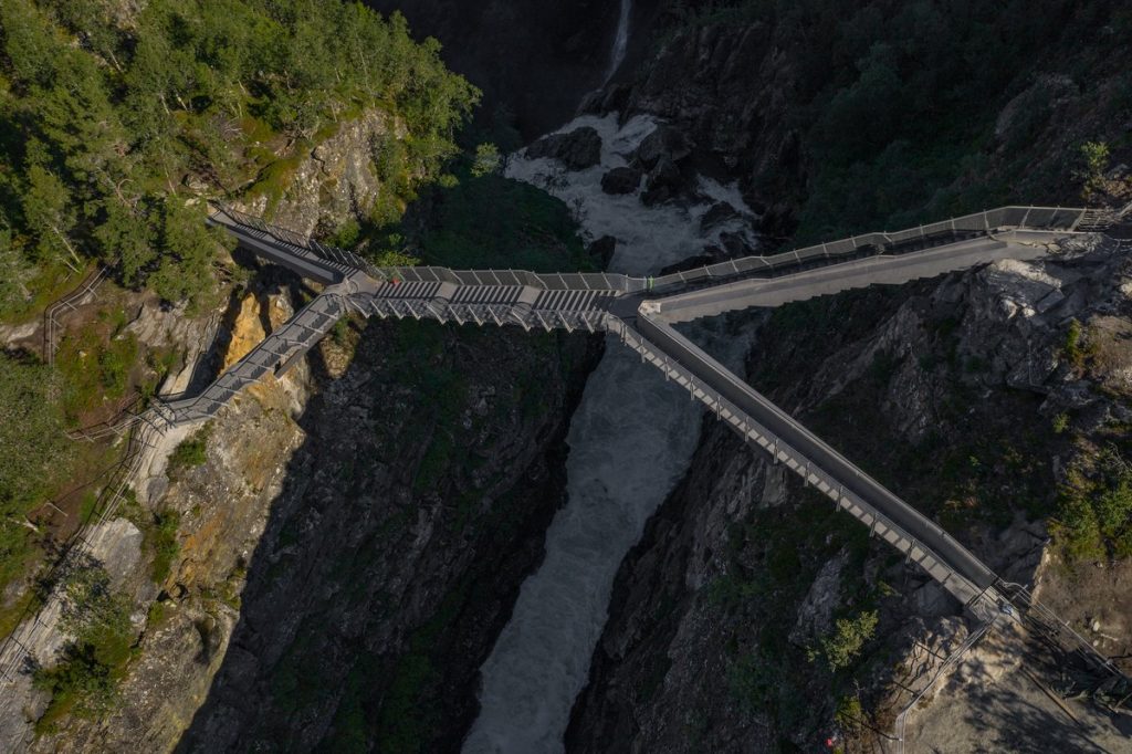 New Spectacular Step Bridge in Norway