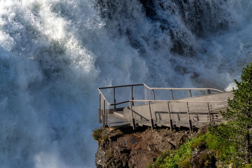 New Spectacular Step Bridge in Norway
