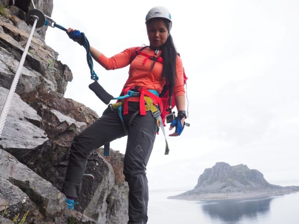 Climbing Norwegian Mountains - Step by Step