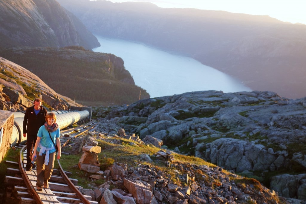 Climbing Norwegian Mountains - Step by Step