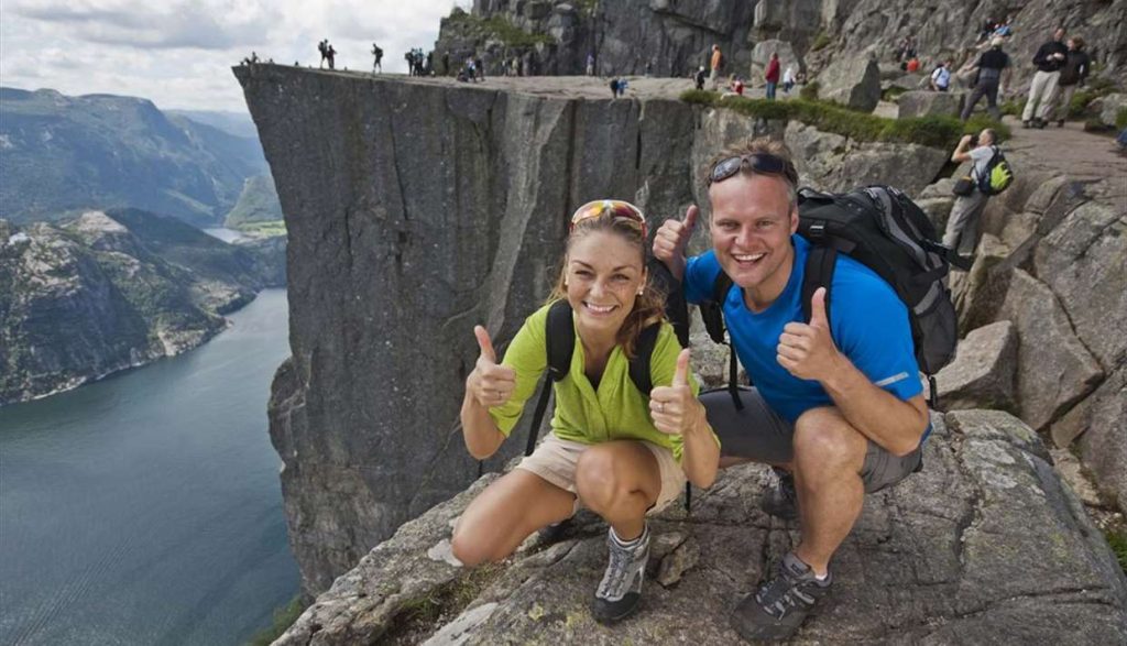 Climbing Norwegian Mountains - Step by Step