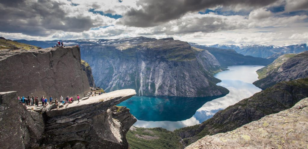 5 Tips For Mind-Blowing Nature Experiences In Norway