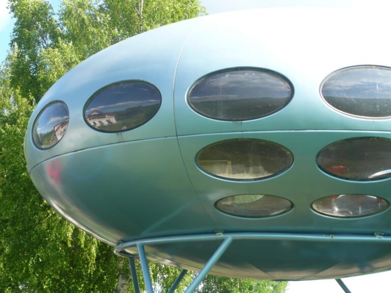 The Finnish UFO Houses